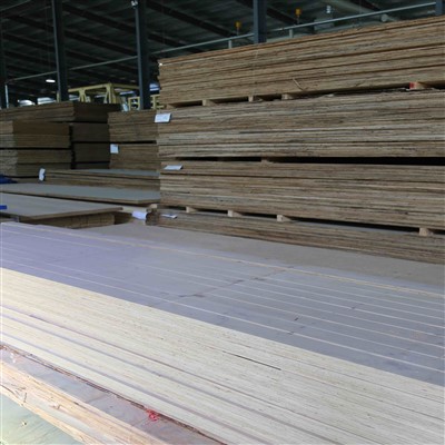 Cludo Uniongyrchol i borthladd Deunyddiau Strwythurol LVL